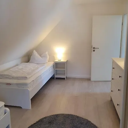 2 Achterwasser-findling Usedom